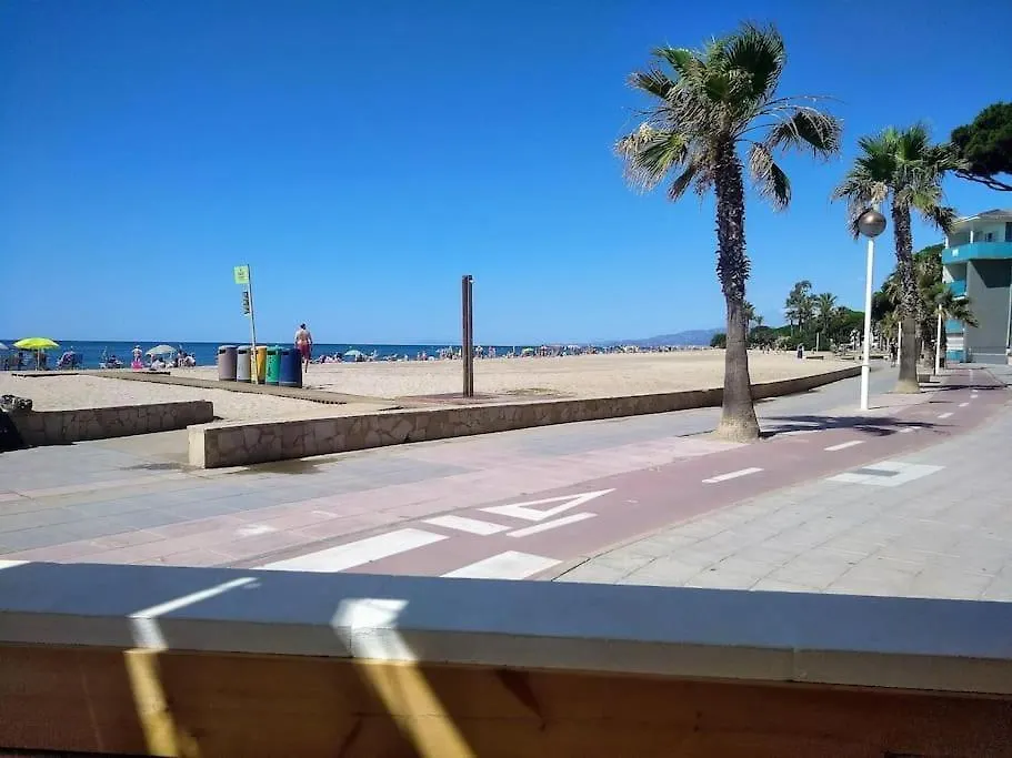 Apartment Apartamento En Primera Linea De Playa En Cambrils