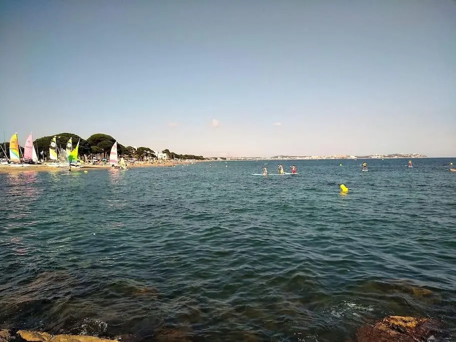 Apartamento En Primera Linea De Playa En Cambrils 0*,