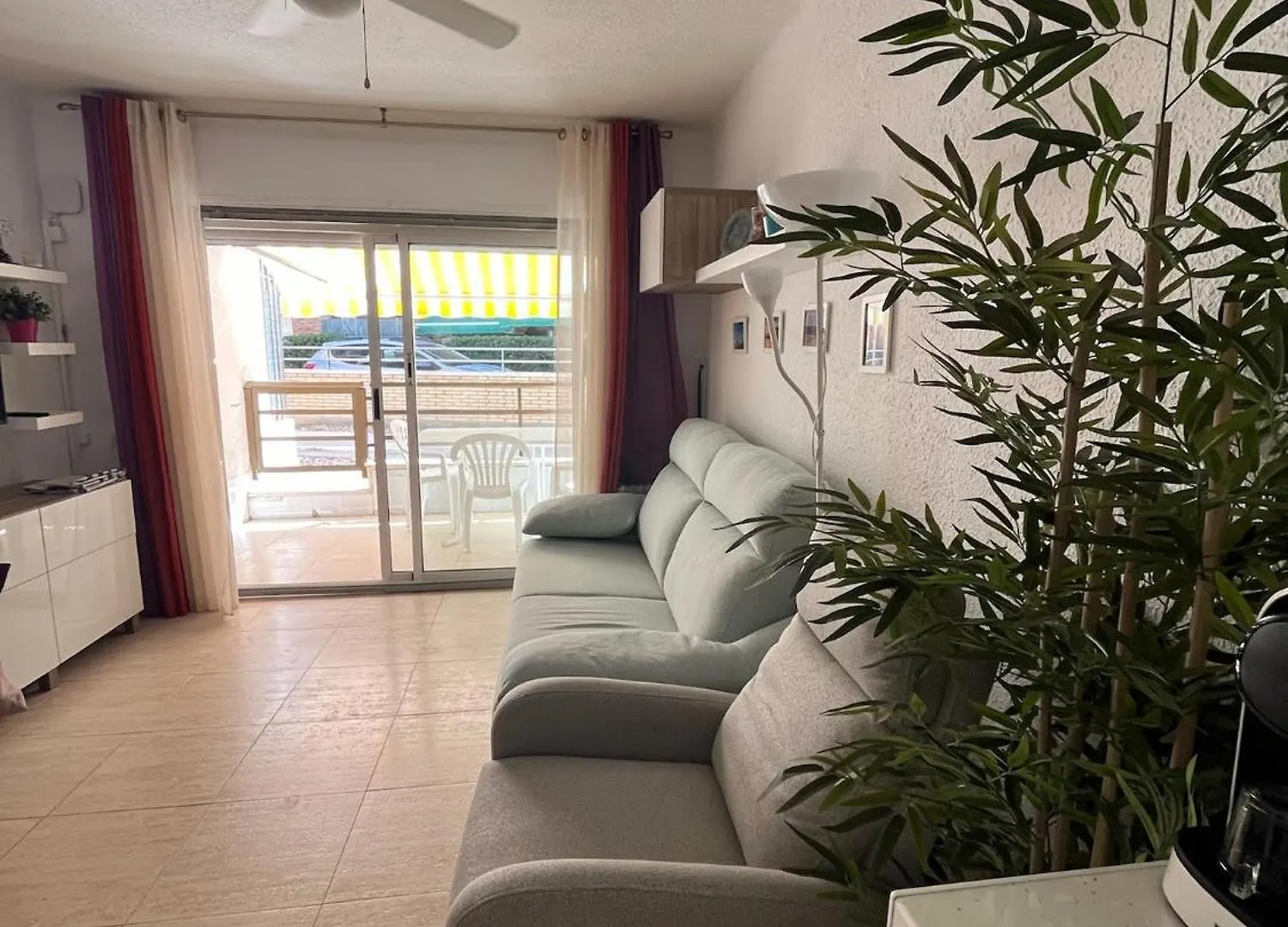 Apartamento En Primera Linea De Playa En Cambrils