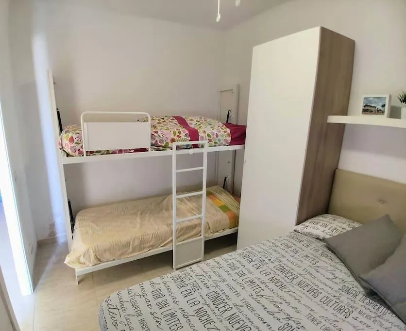 Apartamento En Primera Linea De Playa En Cambrils Apartment